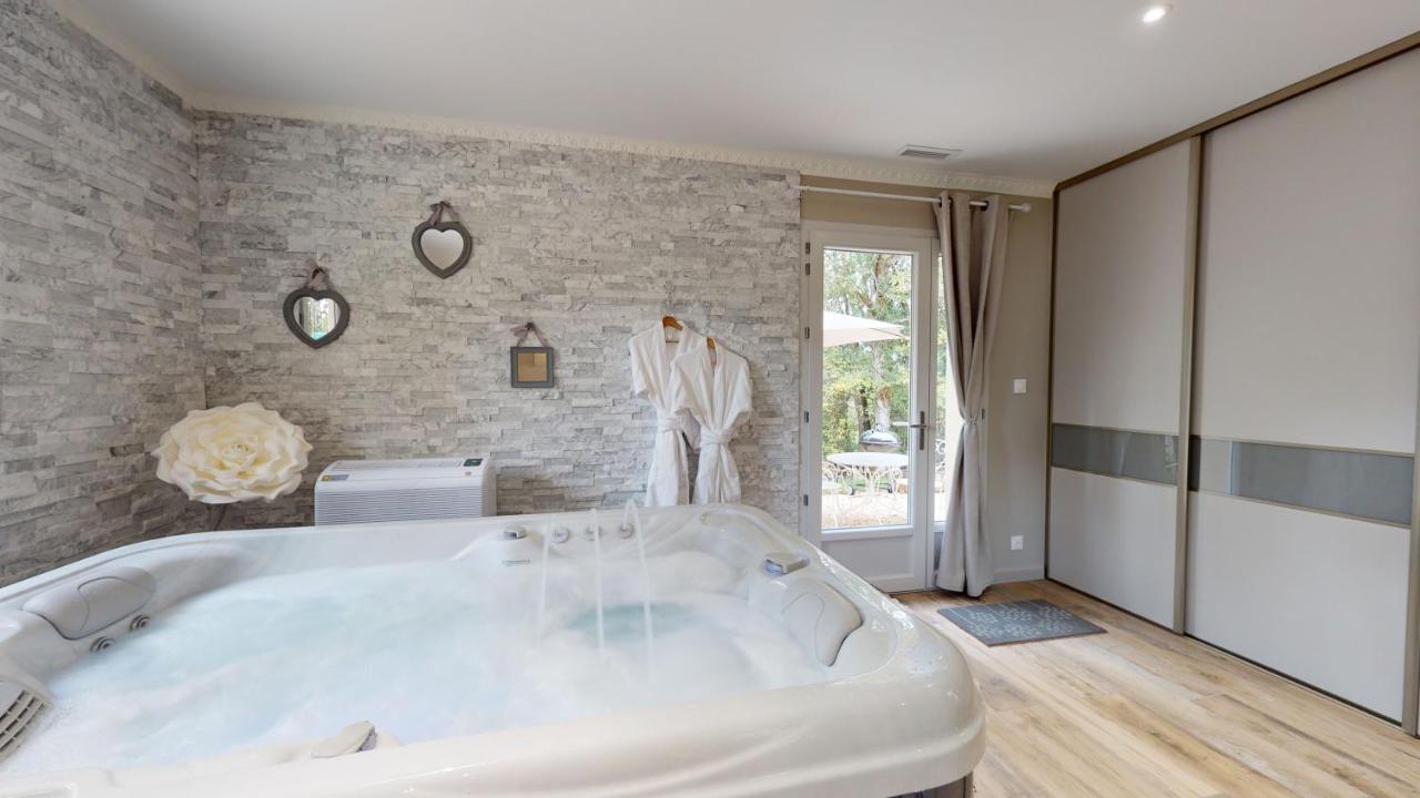 Gite Spa & Nature Saint-Chamassy Exterior photo